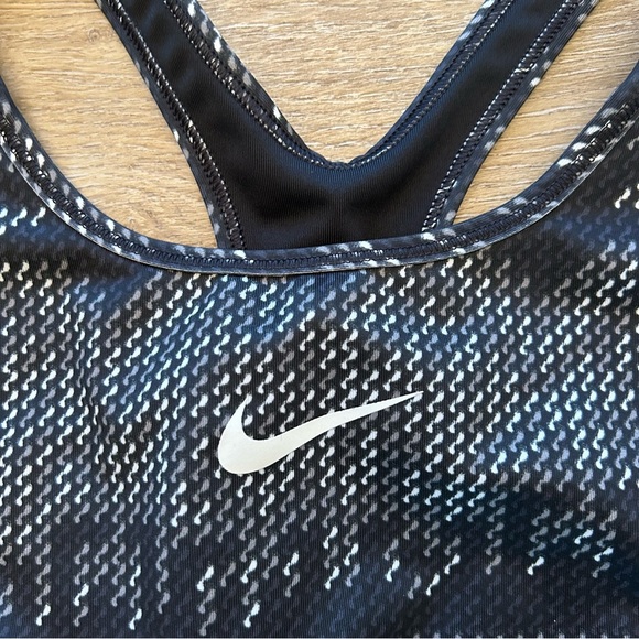 NIKE Womens Athletic Sports Bra Size XL Racerback Black White Pullover Style - Picture 2 of 7